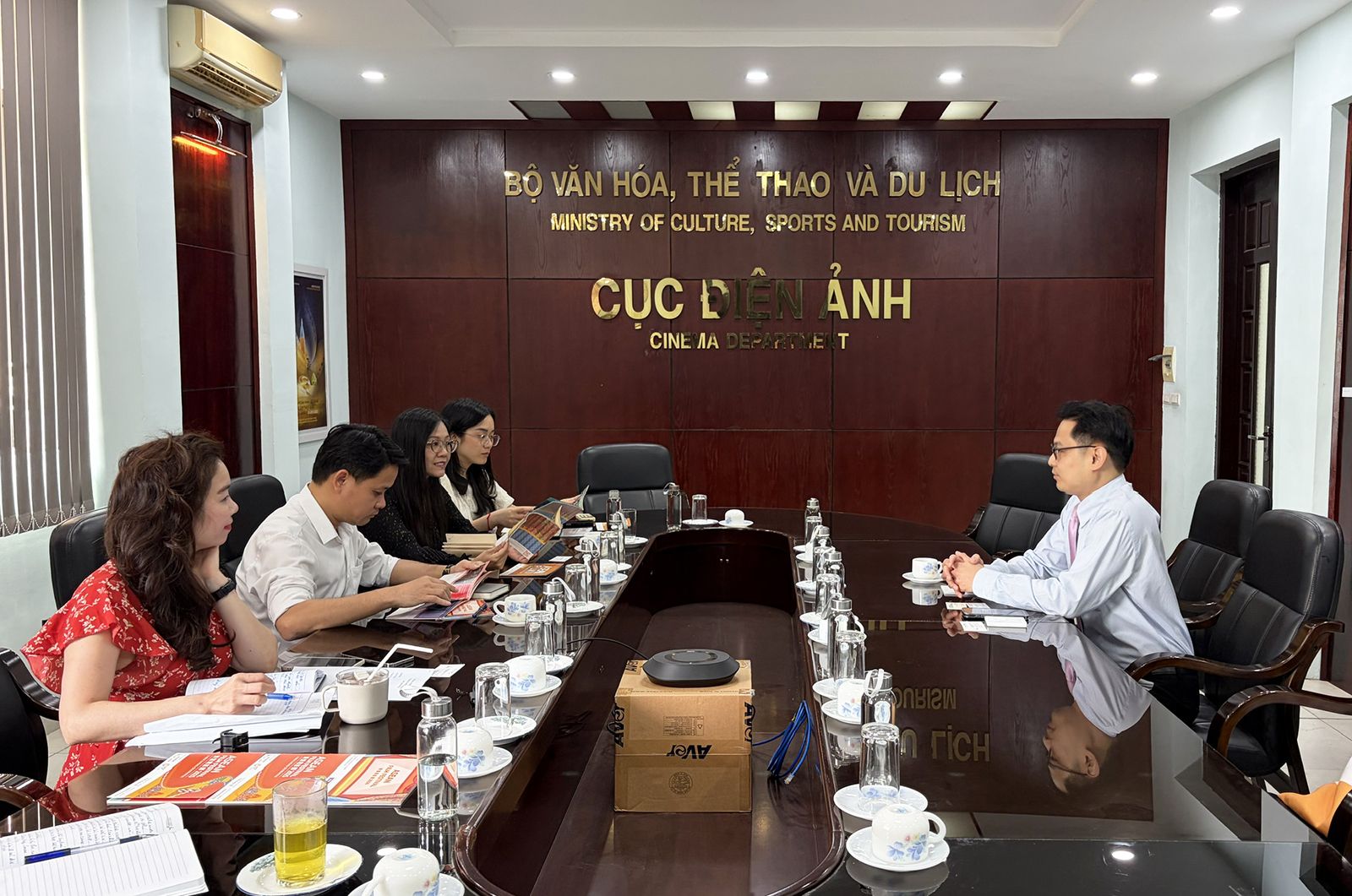 Toàn cảnh buổi làm việc